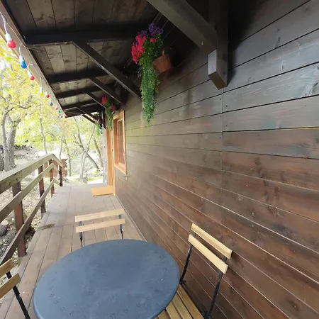 לינה וארוחת בוקר Le Querce Dell'etna 3*